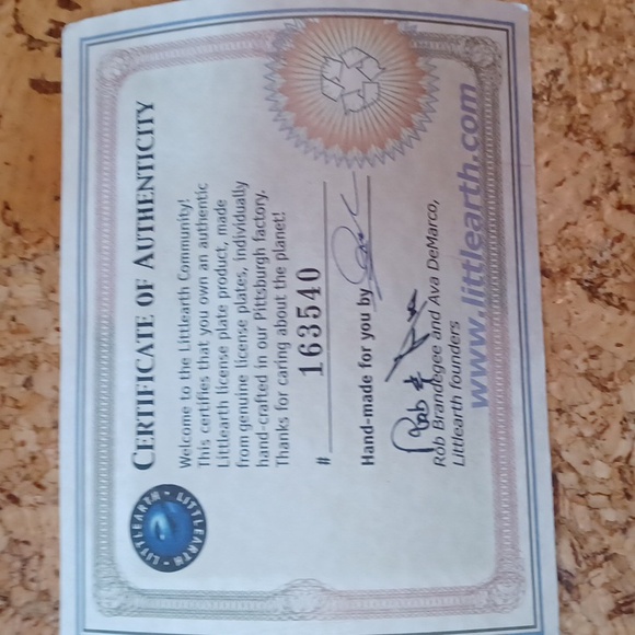 Little Earth Cyclone Flair Purse With Swarovski Crystals - Picture 8 of 9